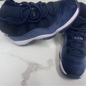 Women blueberry Jordan 11